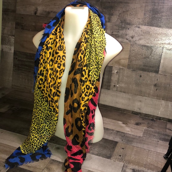 Multi-Colored Scarf - Picture 5 of 5